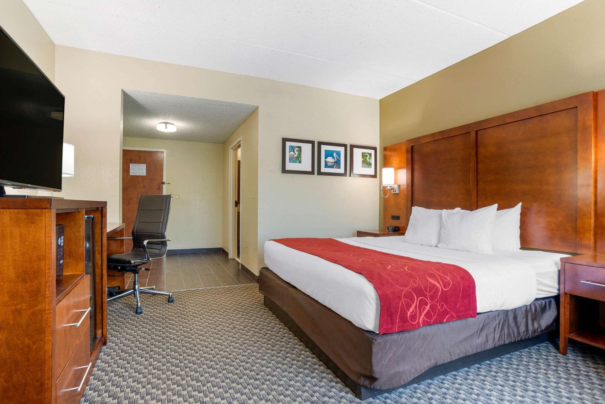Comfort Suites Tallahassee Capitol - University Area Exterior foto
