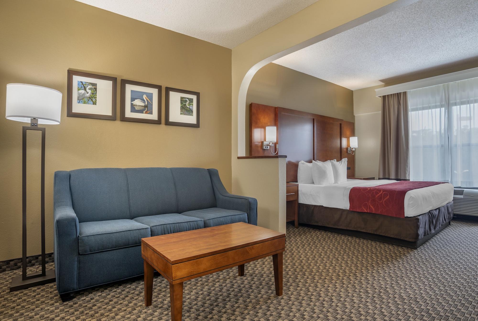 Comfort Suites Tallahassee Capitol - University Area Exterior foto