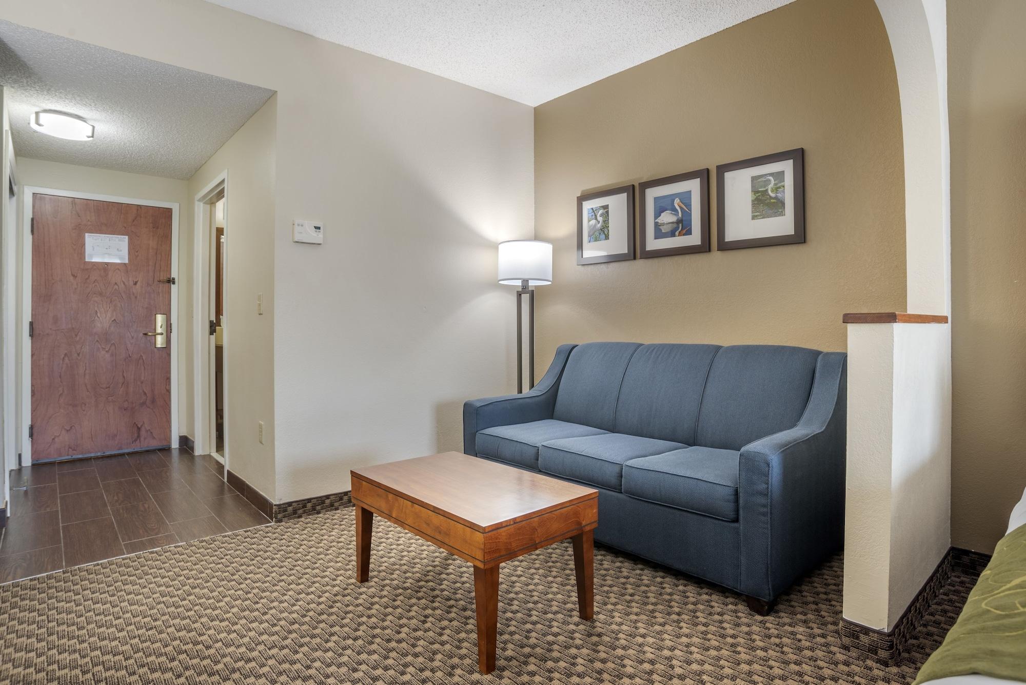 Comfort Suites Tallahassee Capitol - University Area Exterior foto